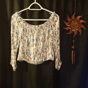 Adorable white and colorful floral H&M blouse.